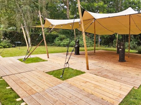 stretchtent huren Oost Vlaanderen vlondervloer