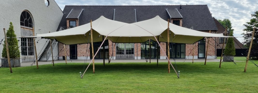 stretchtent huren Oost Vlaanderen vlondervloer