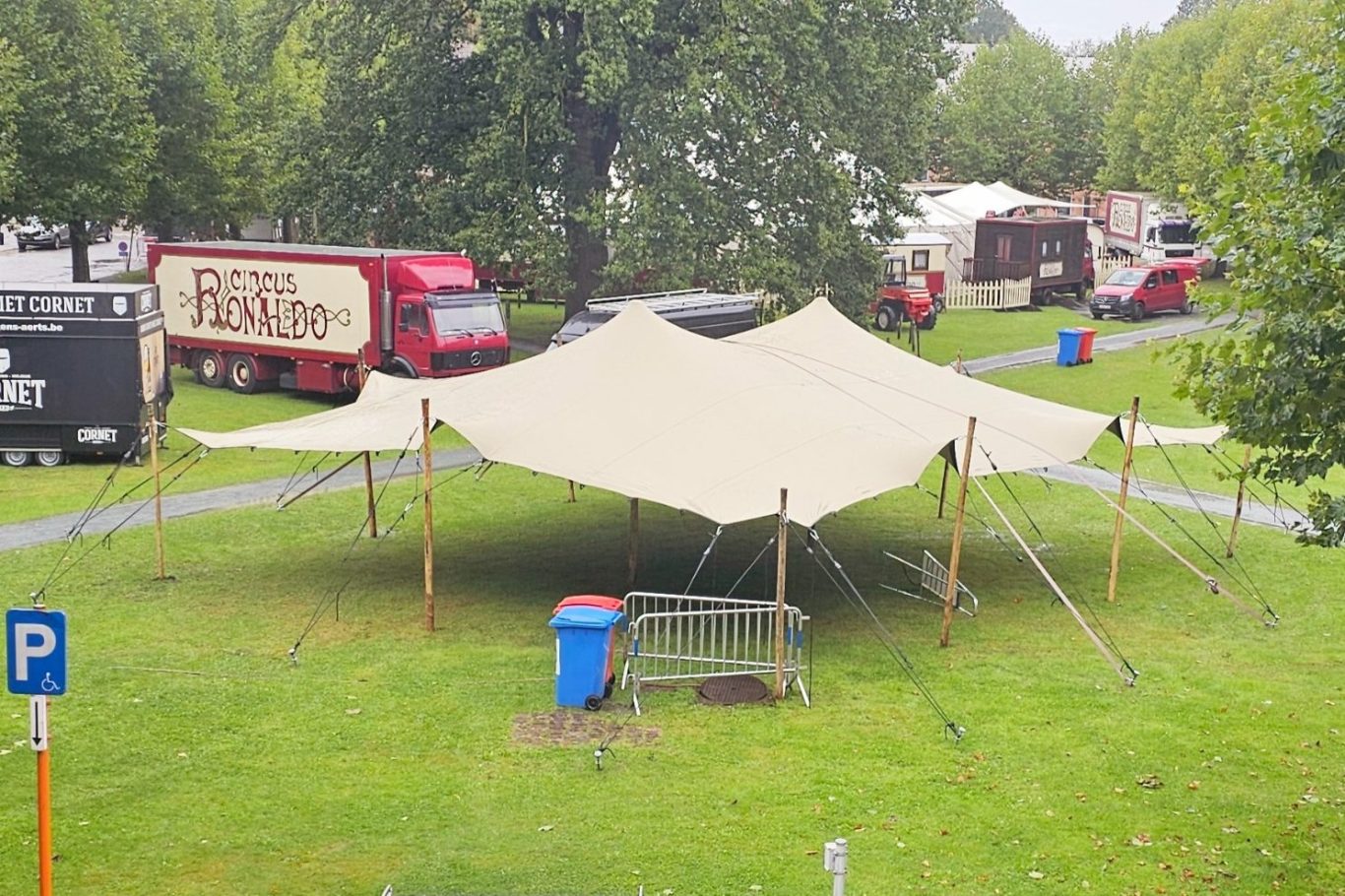 stretchtent huren Oost Vlaanderen Sinaai